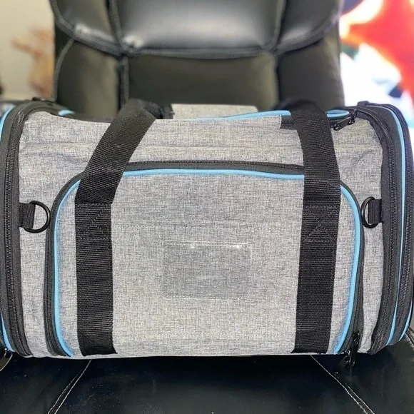 Pet Carrier‎